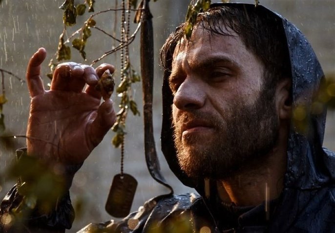 بابک حمیدیان در فیلم سرو زیر آب