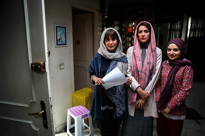 تصاویری عوامل در پشت صحنه فیلم «کاناپه» ساخته کیانوش عیاری