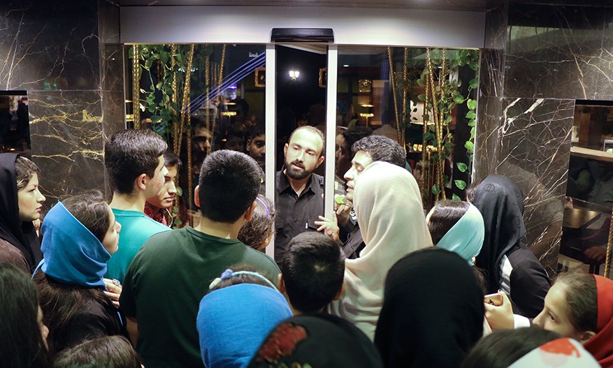 اکران مردمی کارگر ساده نیازمندیم