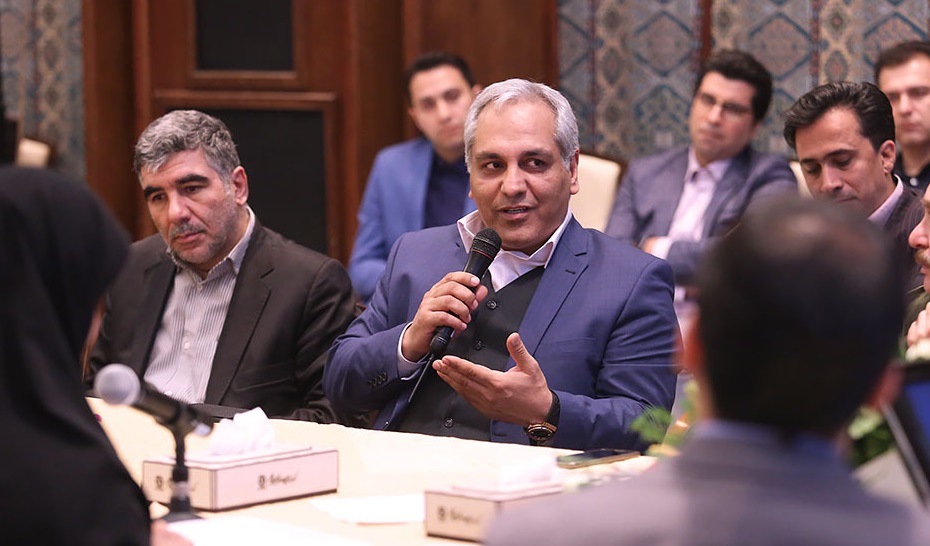 نشست مجریان و گویندگان