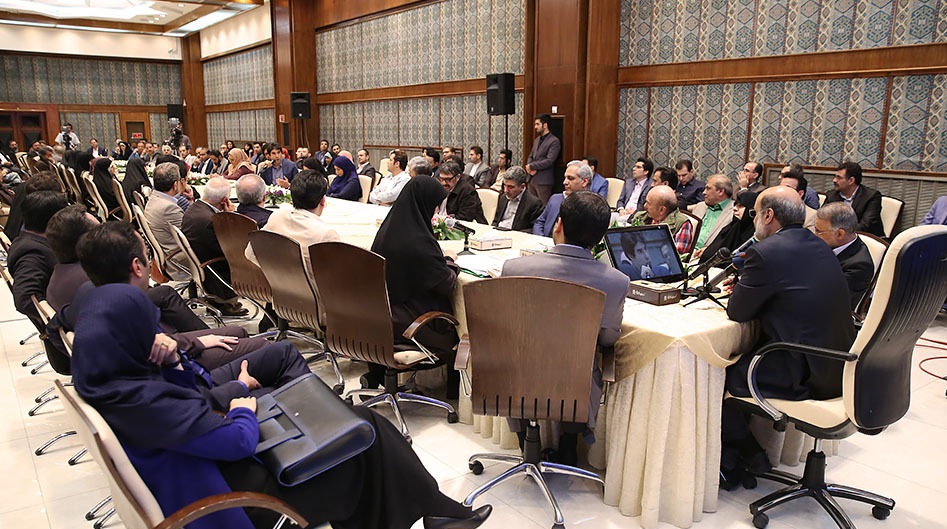 نشست مجریان و گویندگان