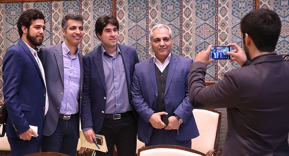 نشست مجریان و گویندگان