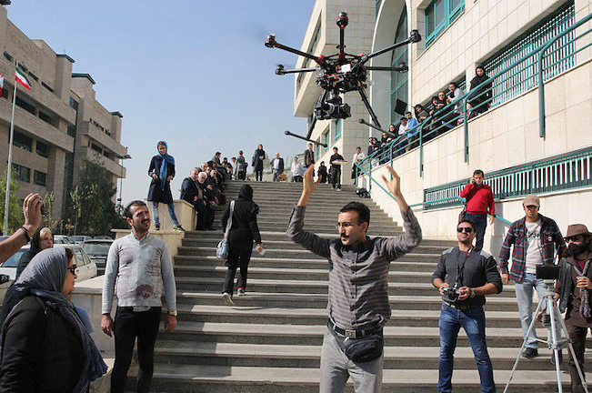 زیر سقف دودی