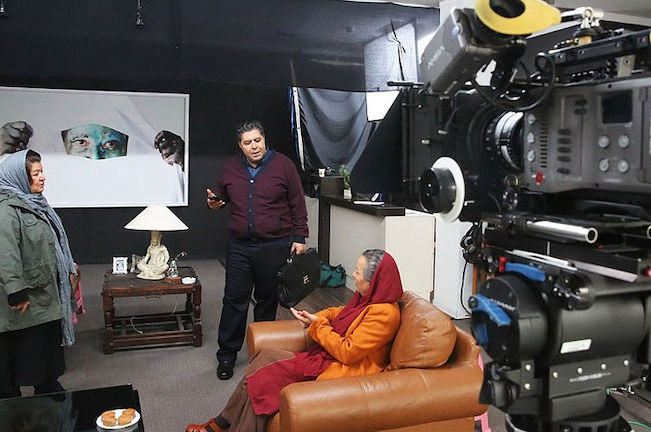 زیر سقف دودی