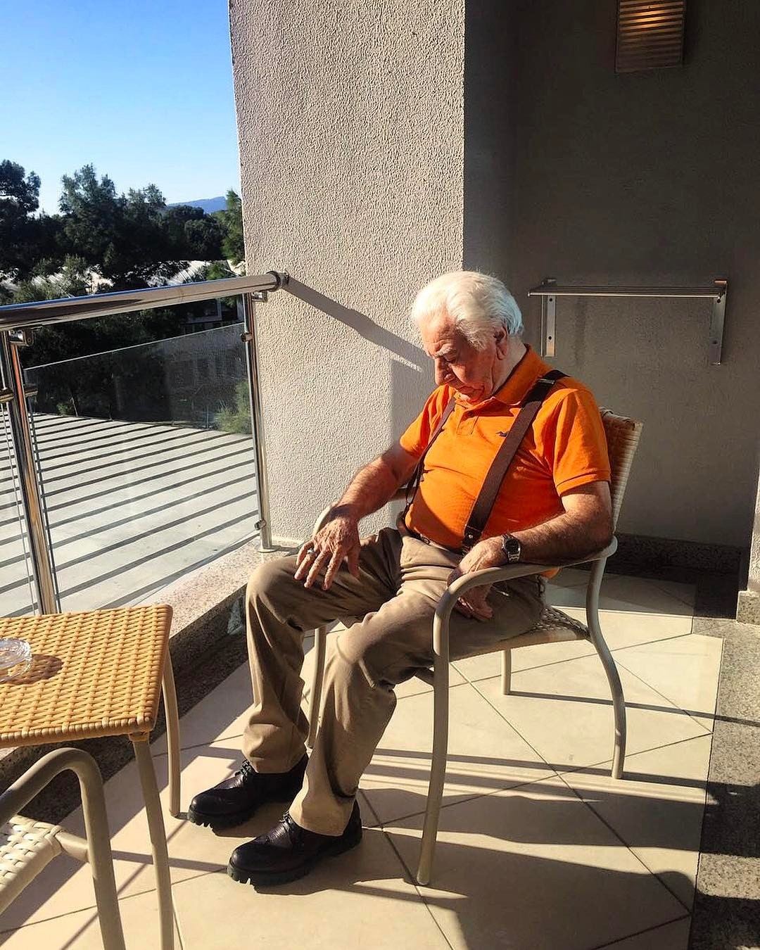 نوید محمدزاده