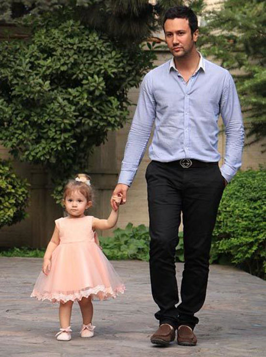 شاهرخ استخری