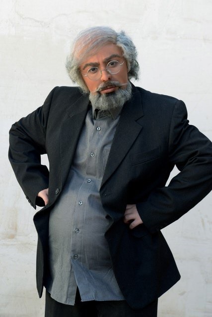 نیوشا ضیغمی نیوشا ضیغمی