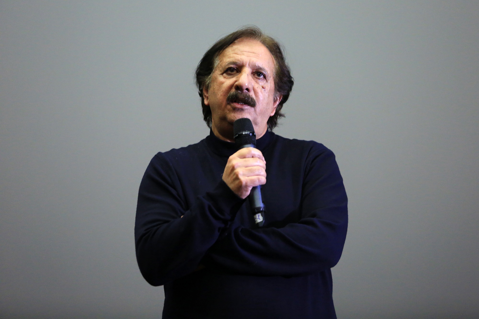 اکران آن سوی ابرها