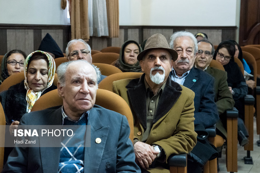 جشن تولد پیشکسوتان هنر که در ماههای آبان و آذر به دنیا آمدهاند جشن تولد پیشکسوتان هنر که در ماههای آبان و آذر به دنیا آمدهاند
