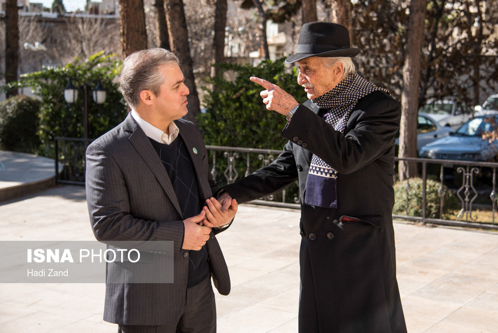 جشن تولد پیشکسوتان هنر که در ماههای آبان و آذر به دنیا آمدهاند جشن تولد پیشکسوتان هنر که در ماههای آبان و آذر به دنیا آمدهاند