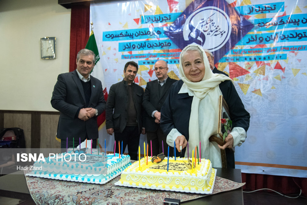 جشن تولد پیشکسوتان هنر که در ماههای آبان و آذر به دنیا آمدهاند جشن تولد پیشکسوتان هنر که در ماههای آبان و آذر به دنیا آمدهاند