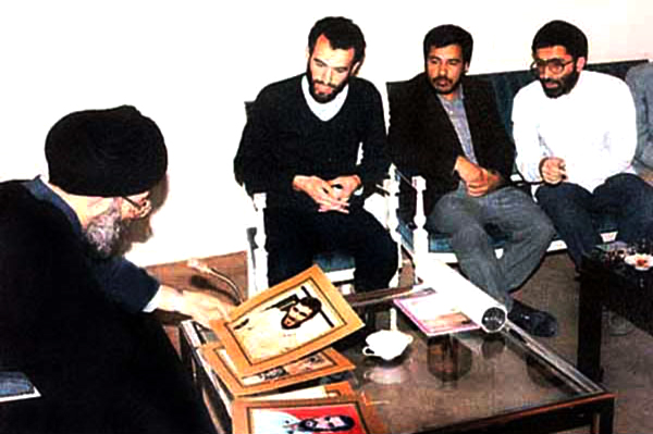 دیدار سیدمرتضی آوینی با رهبر انقلاب 