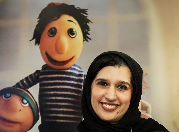 دنیا فنی زاده عروسک گردان فقید مجموعه «کلاه قرمزی»