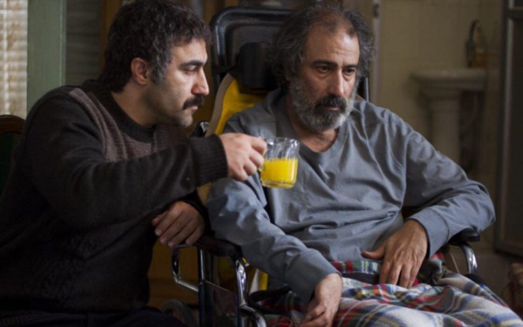 معرفی کامل بازیگران و عوامل فیلم «فراری» + عکس‌ها و تصاویر