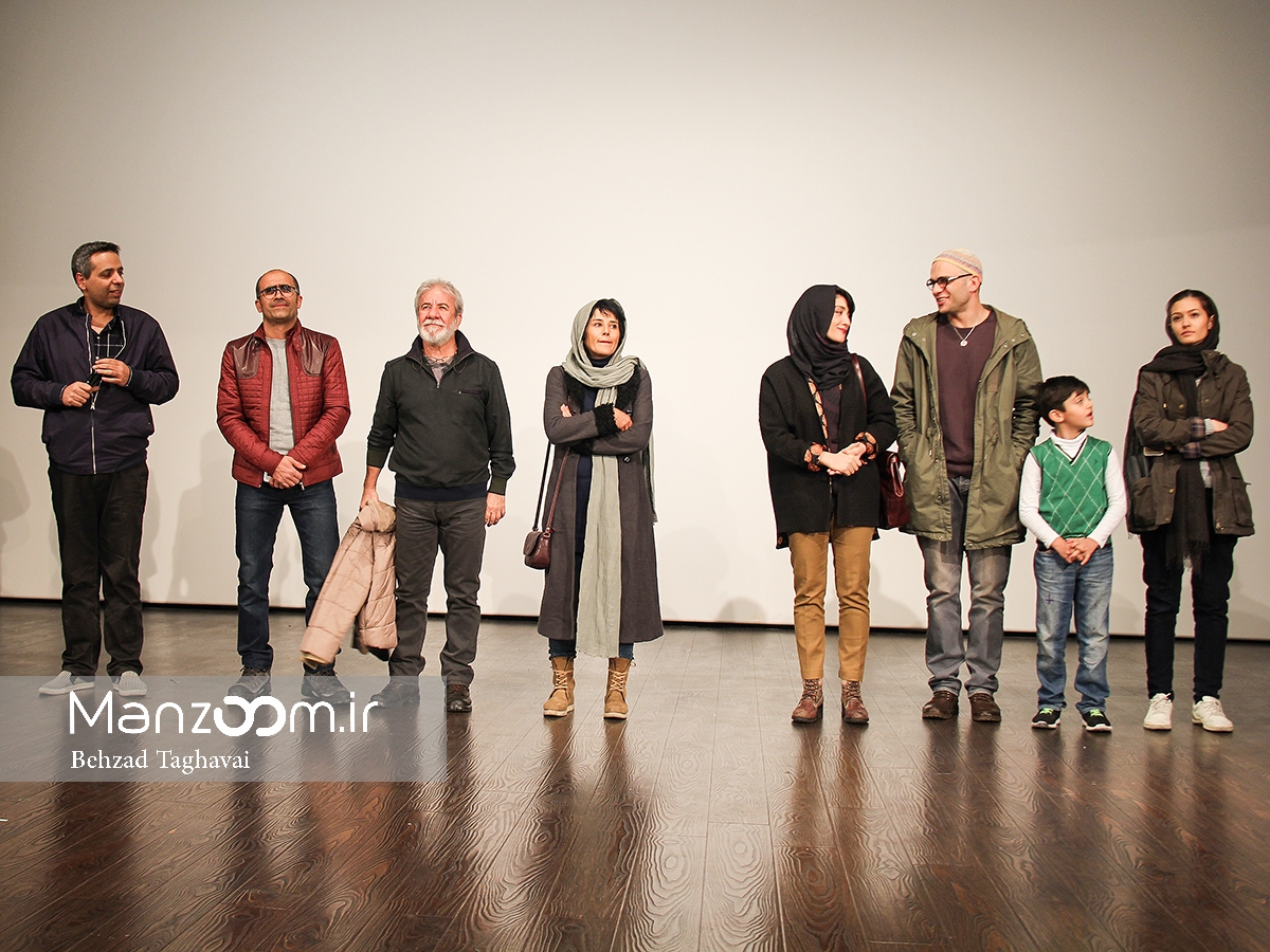 زوج بابک حمیدیان و مینا ساداتی در اکران مردمی «لاک قرمز»