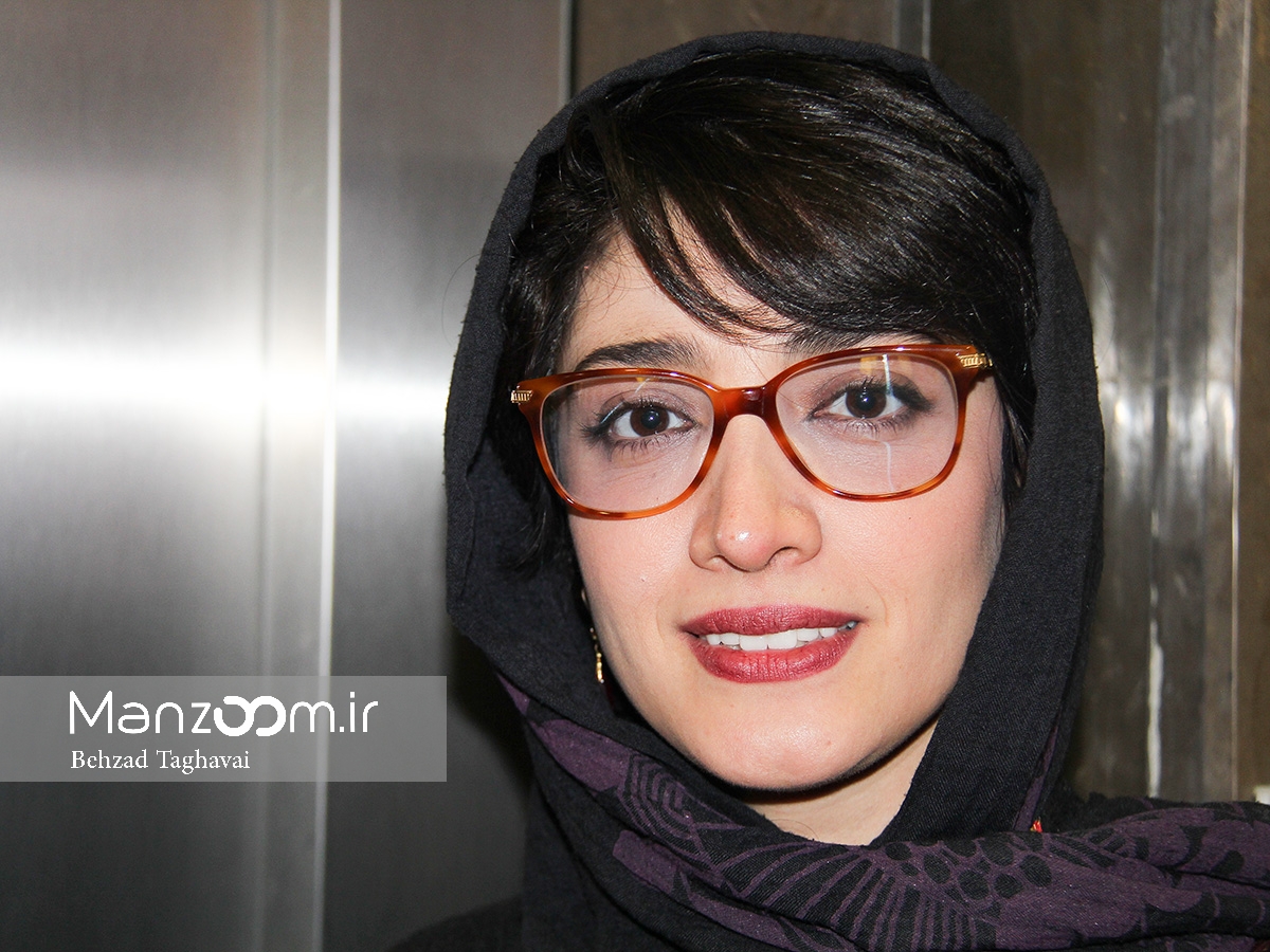 زوج بابک حمیدیان و مینا ساداتی در اکران مردمی «لاک قرمز»