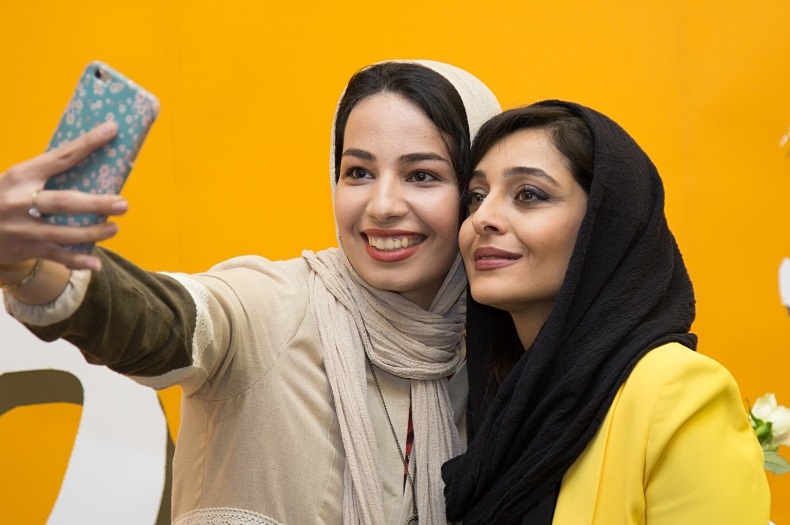 اکران مردمی زرد