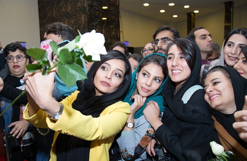 اکران مردمی زرد اکران مردمی زرد