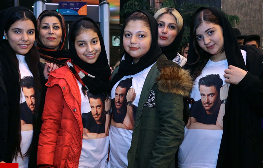 اکران خصوصی «آینه بغل»