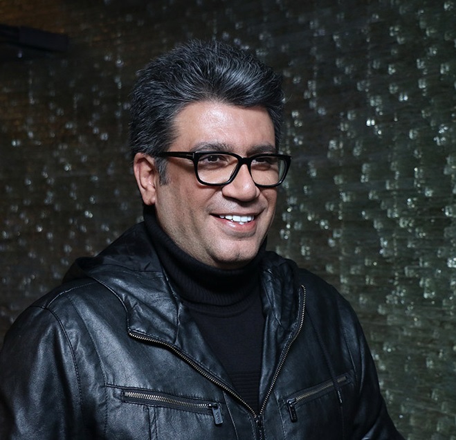 اکران خصوصی «آینه بغل»