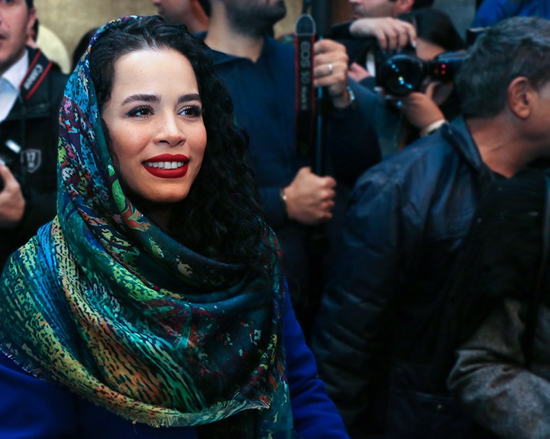 اکران خصوصی «آینه بغل»