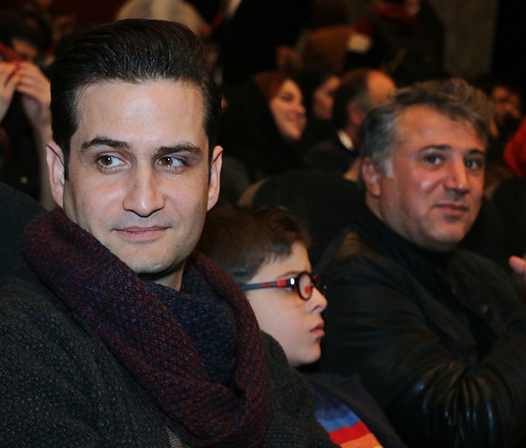 اکران خصوصی «آینه بغل»