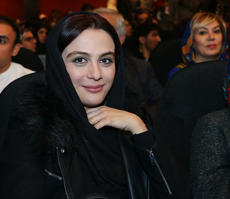 اکران خصوصی «آینه بغل»