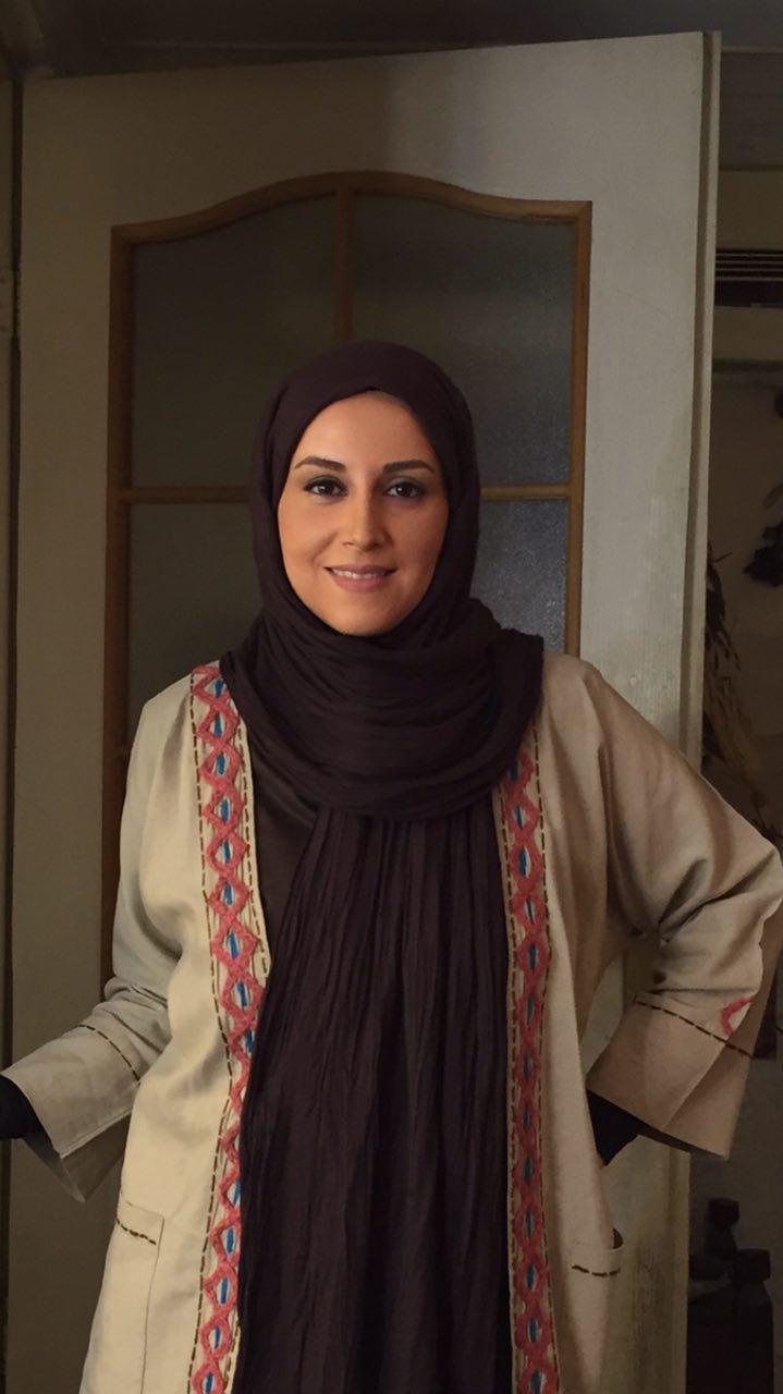 آتوسا راستی مترجم، استاد دانشگاه، بازیگر و کاگردان تئاتر و تلویزیون